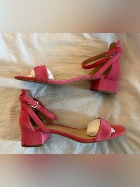 Vince Camuto Women’s Soft Pink Suede Strappy Sandals Size 8